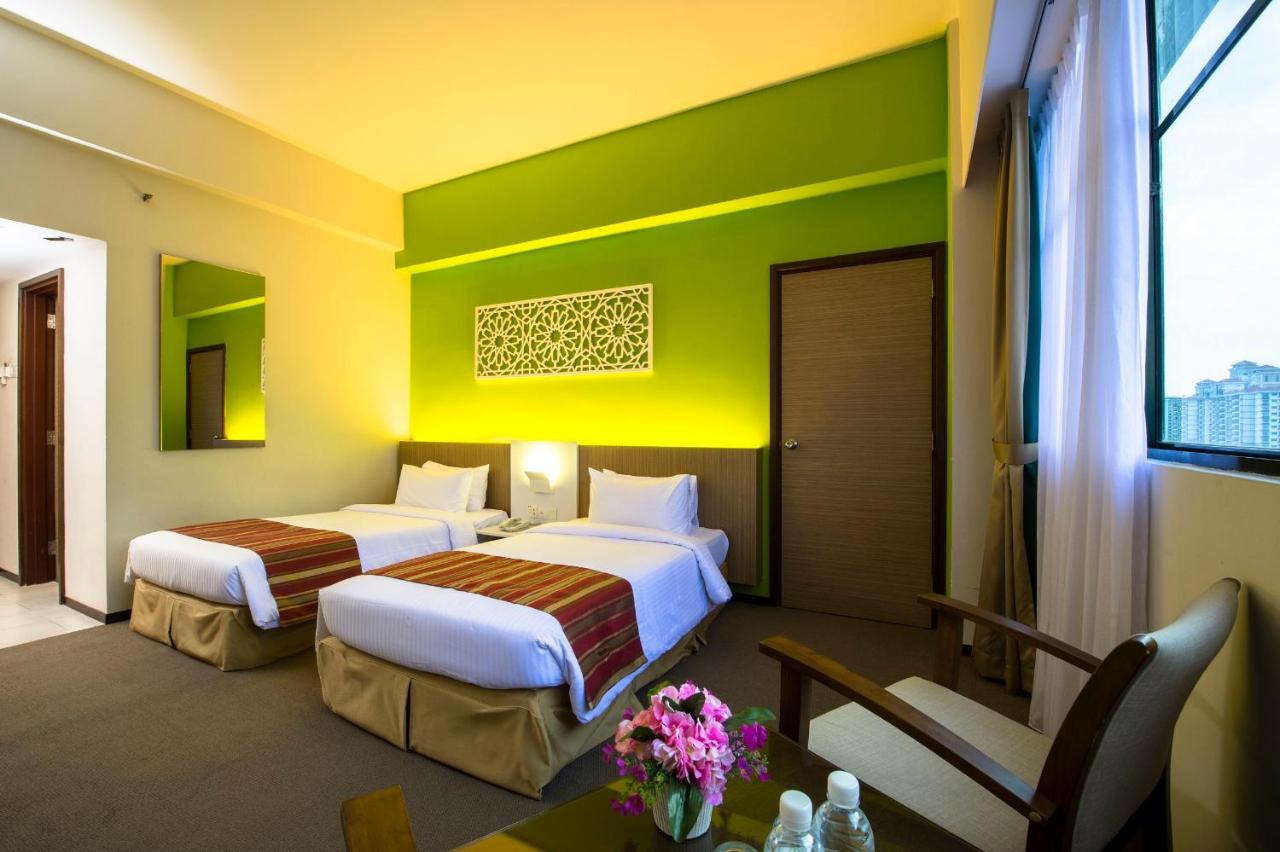 Grand Barakah Hotel アンパン エクステリア 写真