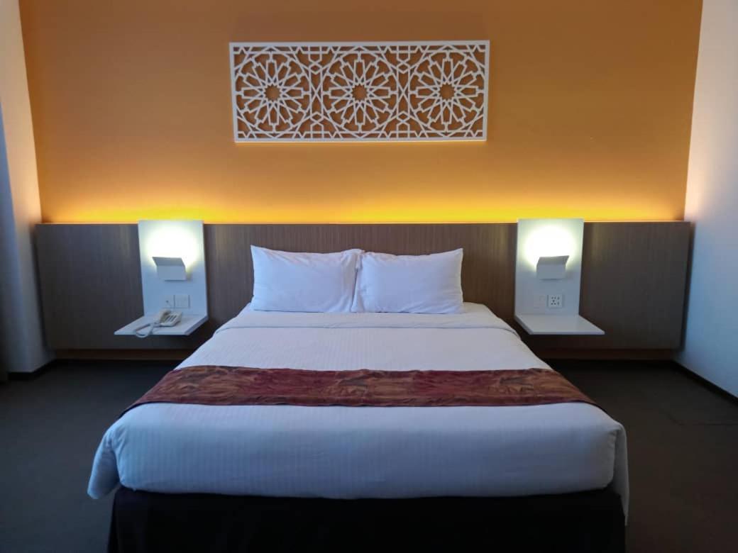 Grand Barakah Hotel アンパン エクステリア 写真